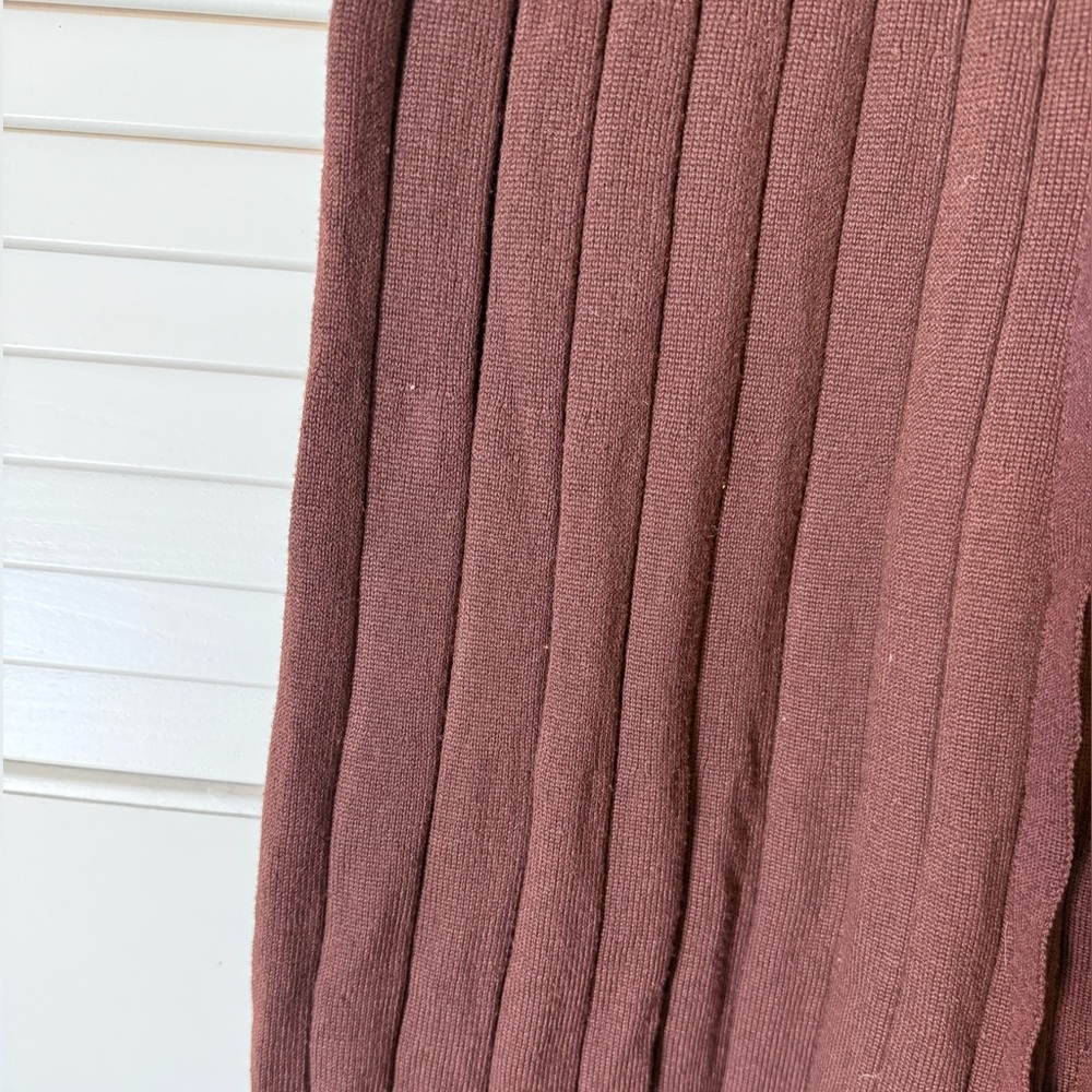 Long Sleeve Ribbed Dress - Picture 5 of 5